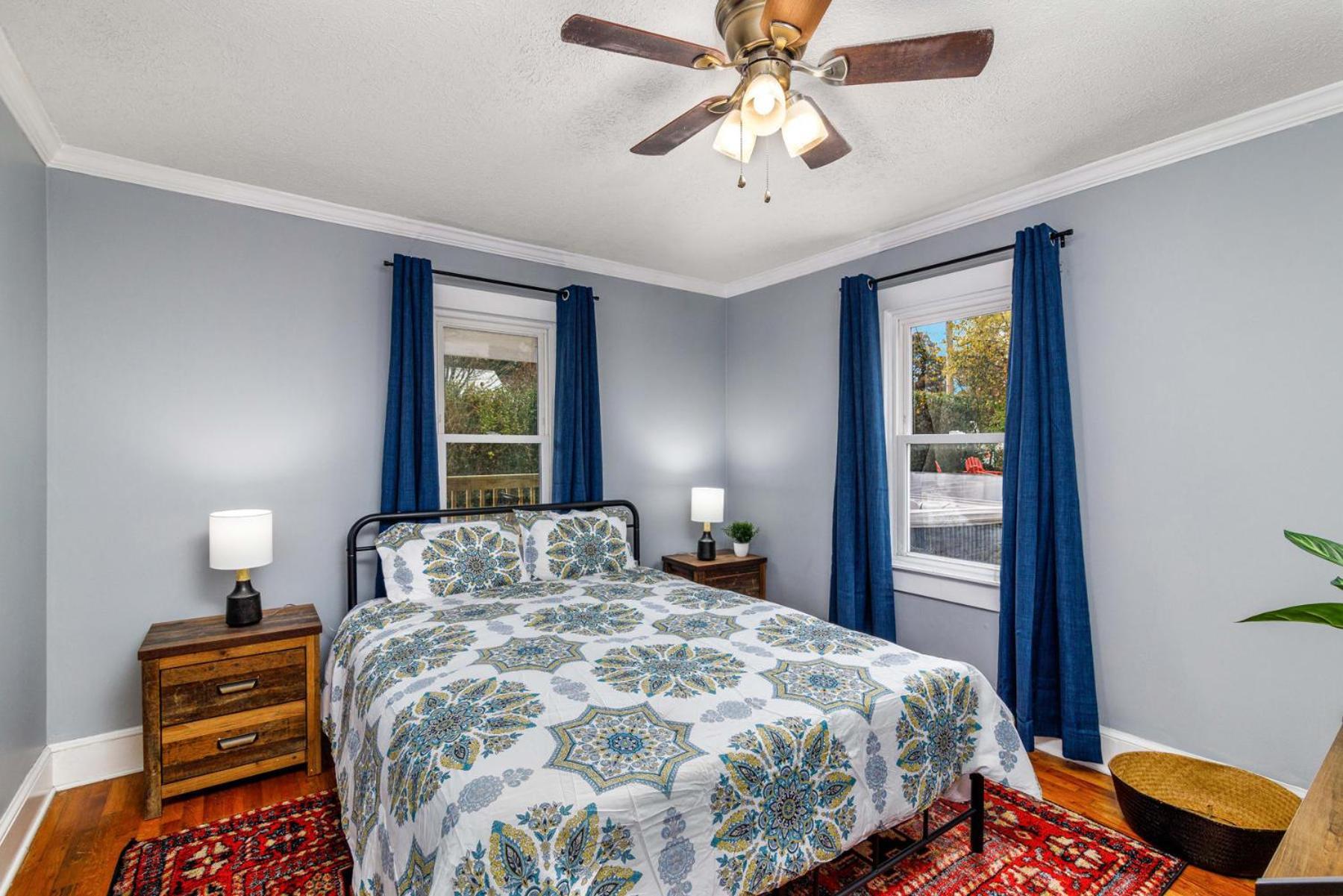 New River Gorge Cottage W Hot Tub, Fire Pit, Grill Oak Hill 外观 照片
